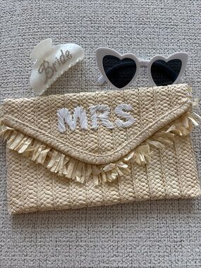 b2b Los Angeles with White Heart Sunglasses